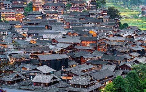 娄底6种常见的外墙仿石漆施工工艺！